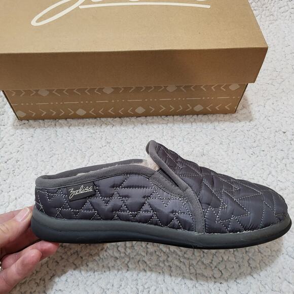 NEW ZODIAC Womens Preston Slipper Smoke grey size 6 M - Picture 2 of 9